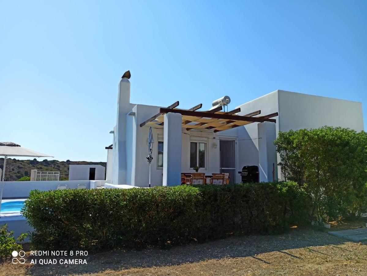 Sea Breeze Vila Lacónia Exterior foto
