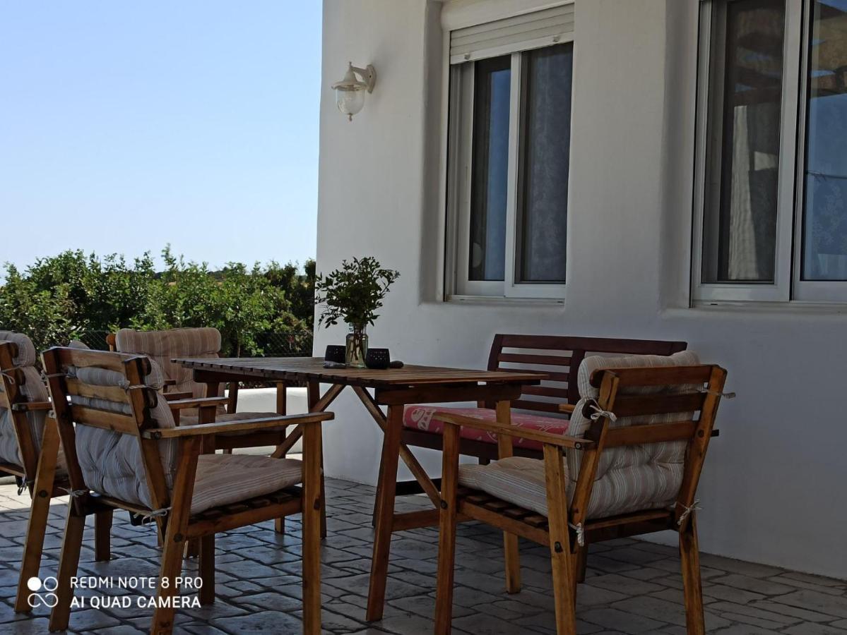Sea Breeze Vila Lacónia Exterior foto