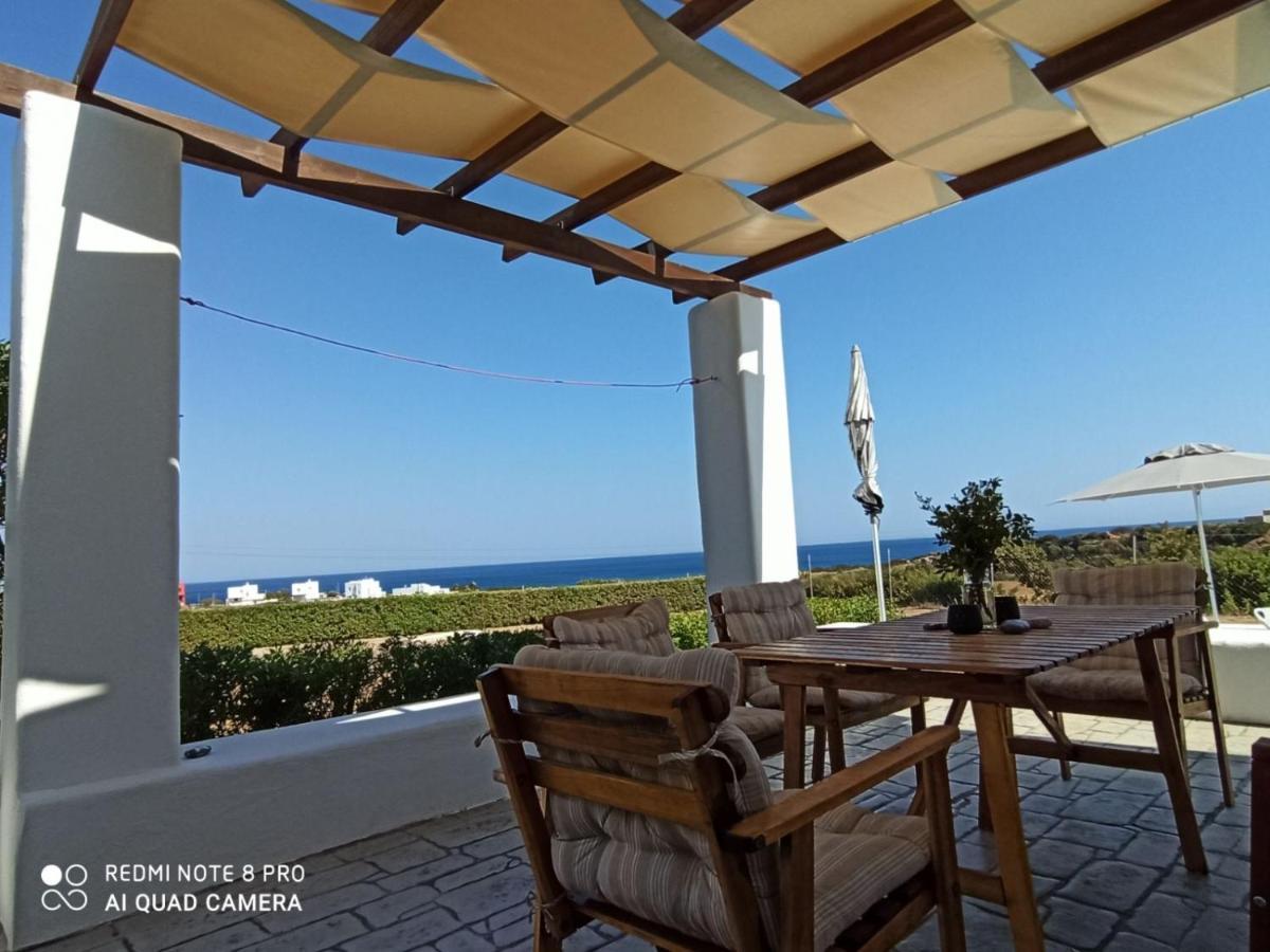 Sea Breeze Vila Lacónia Exterior foto