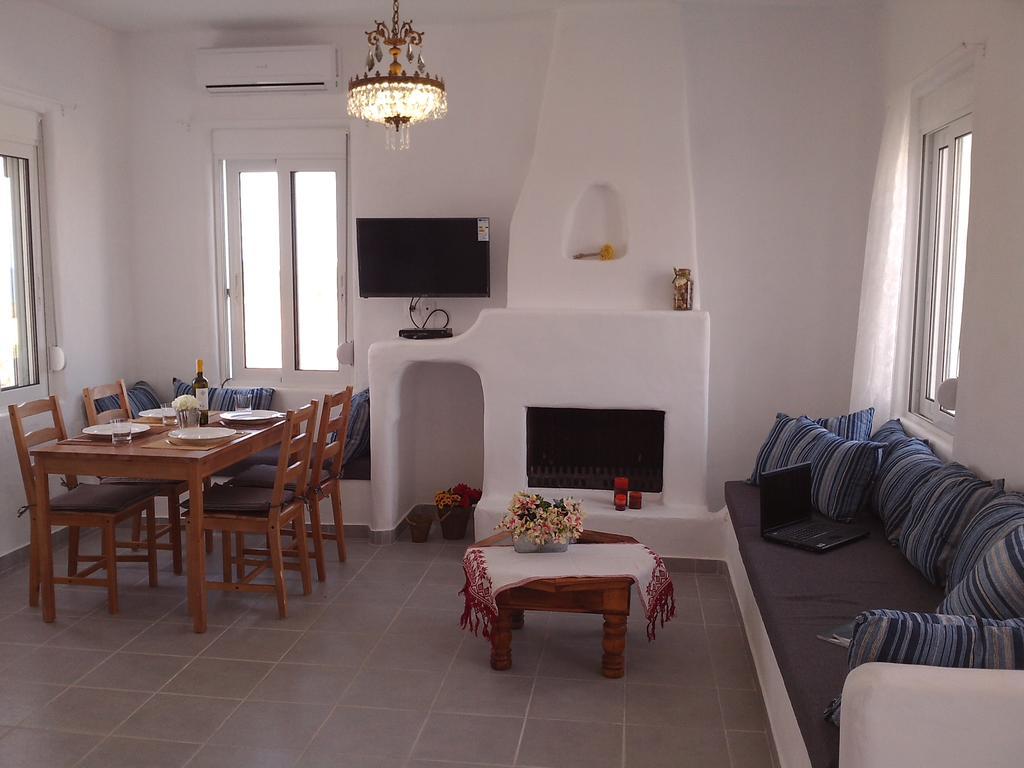 Sea Breeze Vila Lacónia Exterior foto
